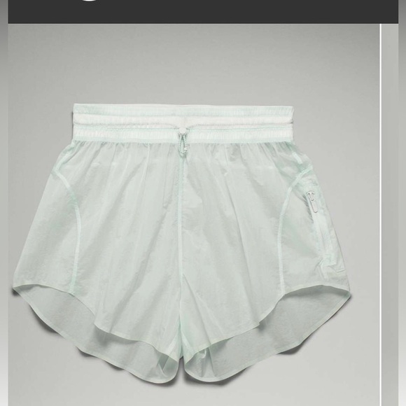 Lululemon Athletics Step Out High Rise Shorts - Picture 2 of 9